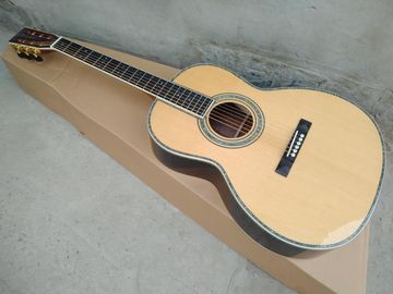 中国 高品質の3万9000のスタイル アコースティックギター 固い松の木のトップ アバロンのインレイとエボニー指板のアコースティックギター サプライヤー