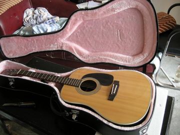 中国 グランド 2018 新品 工場 丸体型 アコースティック ギター 固い 松の木 トップ 電気 アコースティック ギター D28型 送料無料 サプライヤー