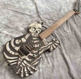 中国 頭蓋骨彫り体 6弦の電気ギター マットブラック色 サプライヤー