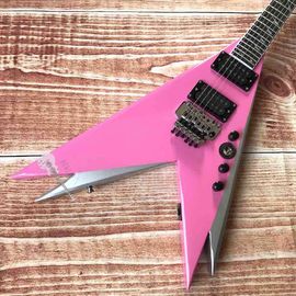 中国 カスタム電気ギター 2020 新型ビブラートシステム ピンクと金属銀 カスタマイズ可能なロゴ形状 サプライヤー