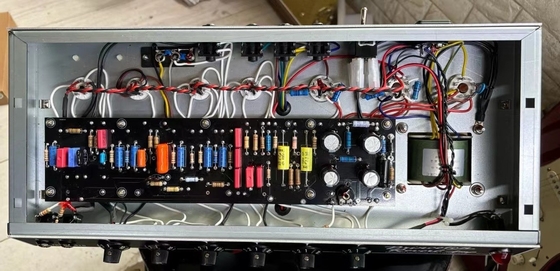 カスタム ハンドワイヤード AA764回路 管駆動のスプリングリバーブとトリモロ CLASSIC REVERB AND TREMOLO サプライヤー