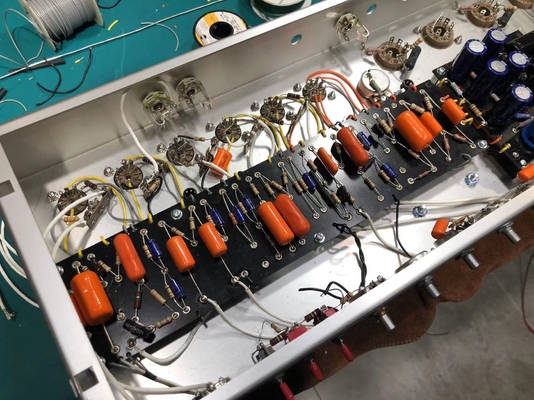 カスタムフェンダー 5F6A STYLE 59 BASSMAN LTD 4X10 ハンドワイアード オールチューブギター AMP コンボ サプライヤー