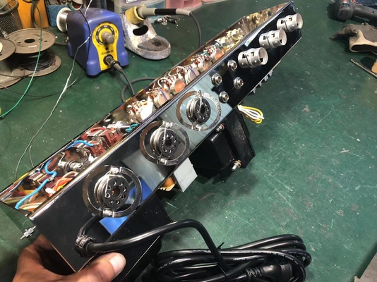カスタム 5F6A バスマン コンボ 410 ジェンセン スピーカー 点から点への溶接 ギターアンプOEMを受け入れる サプライヤー