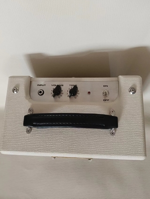 フェンダーコピーヴィンテージ1958年 プリンストン 5F2-A 1×8′′ /10&quot;ギターアンプチューブ コンボ ホワイトカバー,ギターアンプOEMを受け入れる サプライヤー
