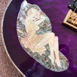 新デザイン カスタム紫の電気ギター 美しい女性の体殻 6弦のギター 高品質のギター サプライヤー