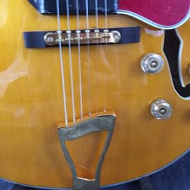 L5 電動ジャズギター 写真と同じ ホールエープルギター 皮膚ケア製品 サプライヤー