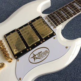 新しいスタイルSG電ギター,3つのピックアップ,トレモロシステム,ホワイト電ギター サプライヤー