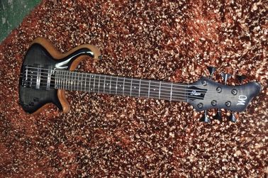 メイオネのカスタムベースギター 6弦の電気ベースギター 首を体を通して 燃えるメープルとアルダーアクティブピックアップ サプライヤー