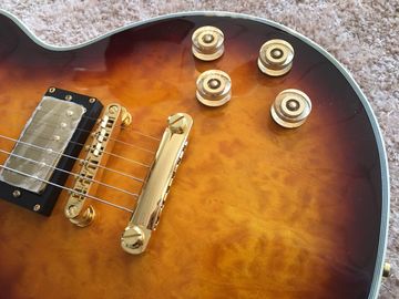 LP カスタムギター タバコ 陽の輝き 毛布付き メイプルボディ 背面の輪郭と首関節の輪郭 エボニー指板 カスタムギター サプライヤー