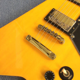 高品質のカスタムV式電ギター,ローズウッドの指盤,クロムハードウェア サプライヤー