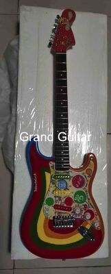 Custom Fender GUITAR Shop George Harrison Rocky Masterbuilt P.Waller エレキギター サプライヤー