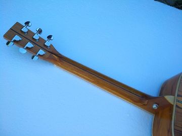 AAA品質の新しいカスタムギター OMボディ アフリカン・サンダー 木材 固形音響電ギター サプライヤー