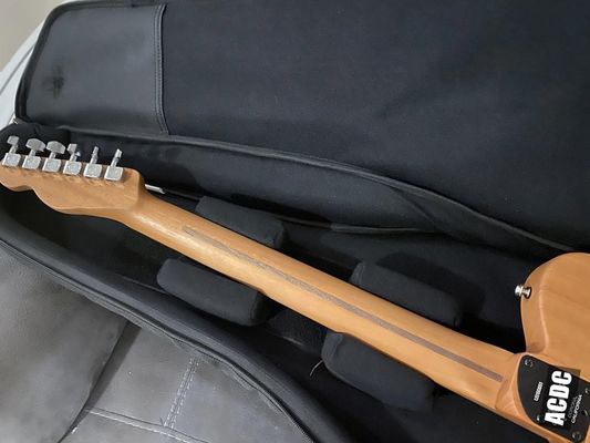 カスタム Acoustasonic Tele Sunburst エレクトリックギター ポリエステル サテン マット仕上げ 深C ネックとクロムハードウェア サプライヤー